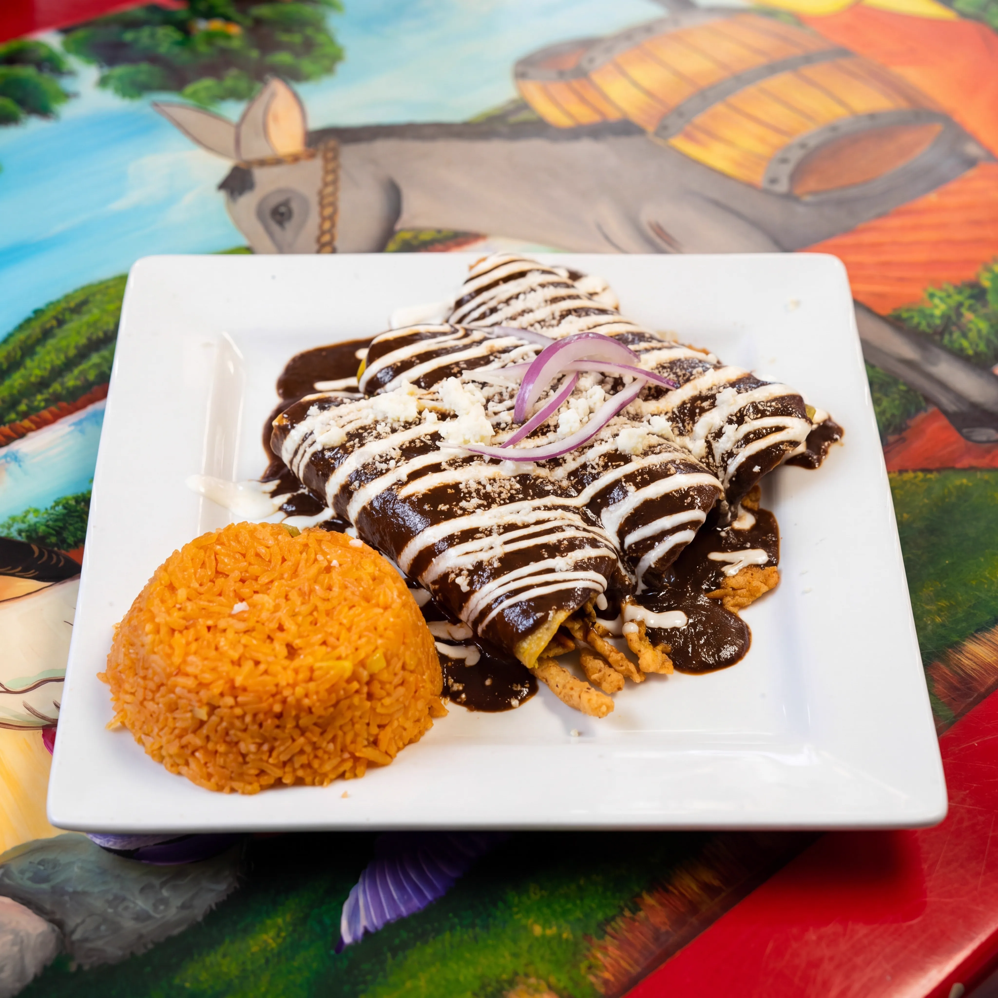 Enchiladas de Mole dish image